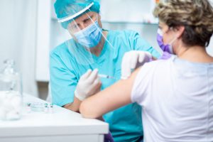 cleverQ Aufrufsysteme für Impfzentren